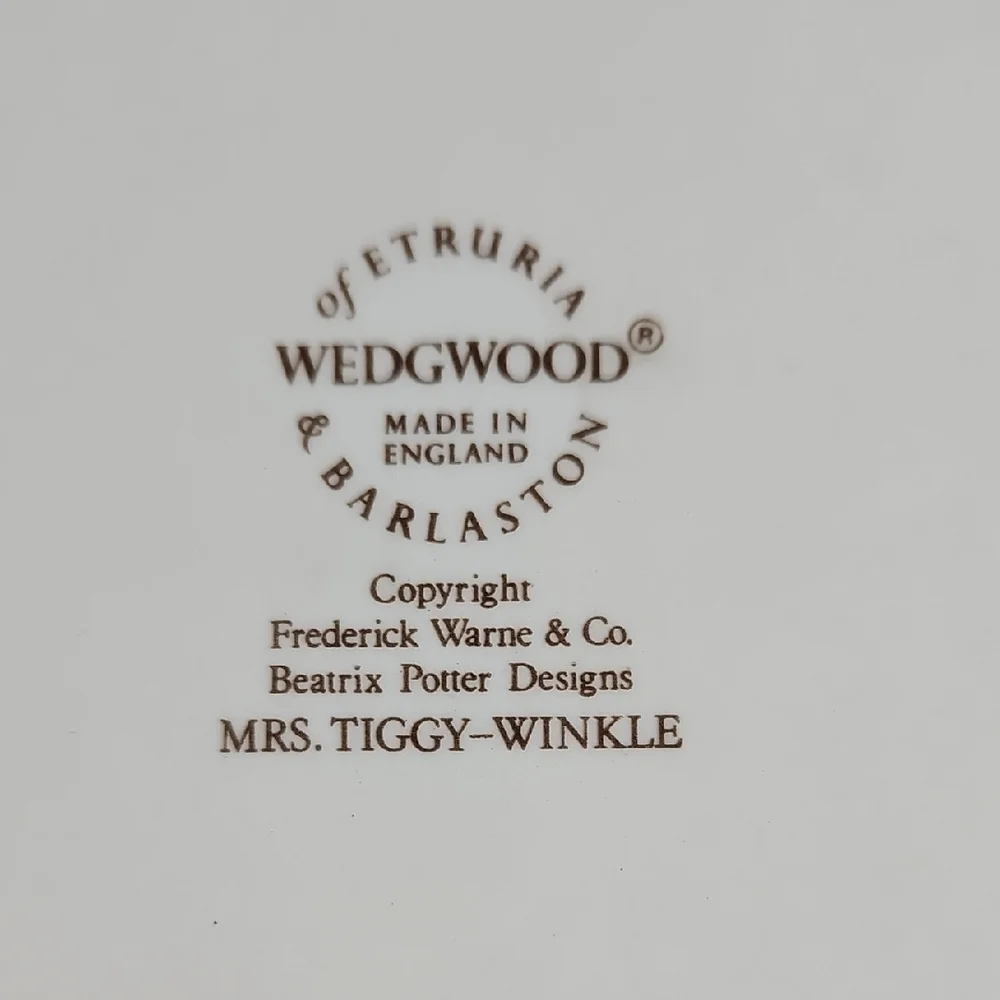 English Vintage Wedgwood Beatrix Potter Mrs. Tiggy-Winkle Porringer/Oatmeal Bowl